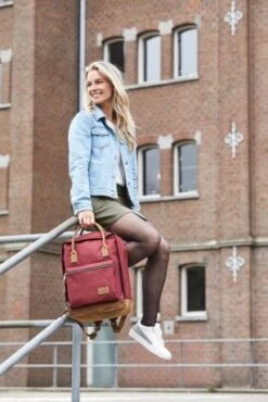 Enrico Benetti Santiago Rugtas 15" Handle Bordeaux Rood -Eastpak Verkoop 24 20210520 enrico benetti 2069 lr santiago 46161