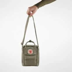 Fjallraven Fjällräven Kanken Sling Shoulderbag Black -Eastpak Verkoop 5 f23797 fw19 fvra kanken sling fjaellraeven 21 3