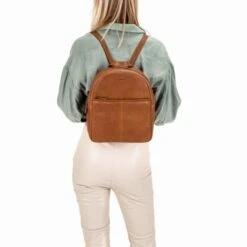 Burkely Antique Avery Backpack Tablet Cognac 9 Burkely Antique Avery Backpack Tablet Cognac -Eastpak Verkoop 8005363.56.24 5