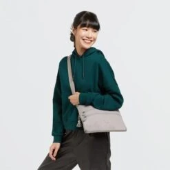 Kipling Alvar Schoudertas Grey Gris 11 Kipling Alvar Schoudertas Grey Gris -Eastpak Verkoop alvar grey gris 6