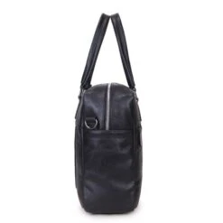 Wimona Milena Schoudertas Zwart -Eastpak Verkoop artikelnr. 2025 kleur zwart zijkant