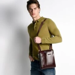 Piquadro Blue Square IPad Air/ IPad Crossbody Bag Black -Eastpak Verkoop ca1816b2 n dett10 1