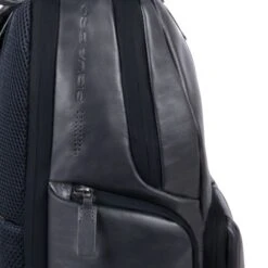 Piquadro Urban Fast Check PC Backpack 15.6'' Dark Blue -Eastpak Verkoop ca4532ub00 n dett1 1