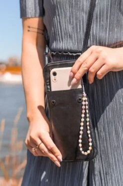 Bear Design Elske Telefoontasje Black -Eastpak Verkoop cl41579z7