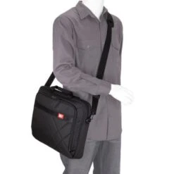 Case Logic® Case Logic DLC117 17" Laptop Briefcase Black -Eastpak Verkoop dlc117 black thumb8 sized 525x544 2