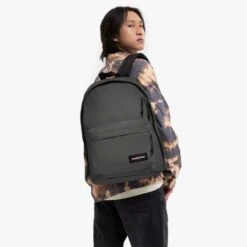 Eastpak Out Of Office Rugzak Magnetic Grey -Eastpak Verkoop ek000767 5d4 alt004 uc250890 mhigh