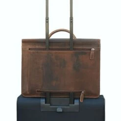 Plevier Retro Darwin Vintage Laptop Bag 2-Vaks 15.6" Brown -Eastpak Verkoop plevier 552 2 darwin trolley 6