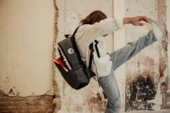 Pick & Pack Rugzak M Shark Shape Anthracite -Eastpak Verkoop pp963 82 1