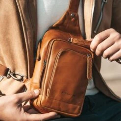 Chesterfield Riga Crossbody Tas Zwart -Eastpak Verkoop riga 2 1