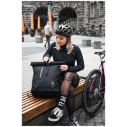 GOT BAG RollTop Backpack 15" Black -Eastpak Verkoop rolltop black mood 38