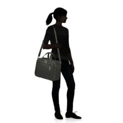 Samsonite Respark Laptop Shoulder Bag 15.6'' Forest Green -Eastpak Verkoop samsonite respark 143334 ozone forest green 5